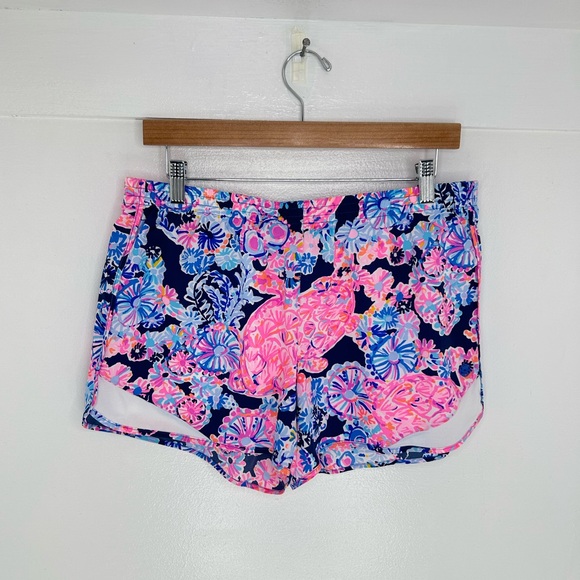 Lilly Pulitzer Luxletic Ocean Trail Shorts Large High Tide Navy Turtle Boho 32x4 - Picture 2 of 11